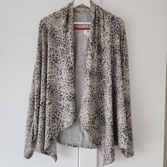 Sundry Leopard Cardigan in Oat - Picture 5 of 7